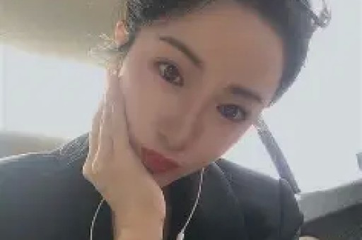 刘晓庆被指耍大牌现身河南万岁山和王婆同台全场冷脸拒讲话