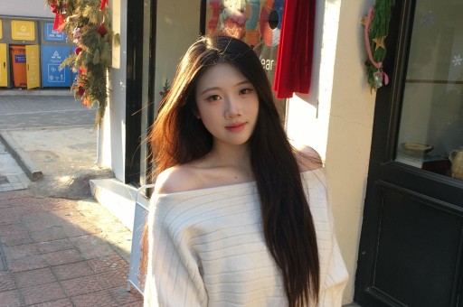 陪睡陪玩竟然只是冰山一角又有女星自曝圈内黑幕五十五岁了都不肯放过